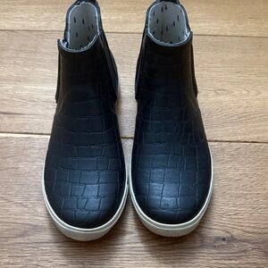 Joules croc print rain boots